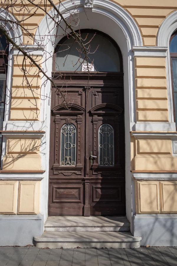 Silentium City Apartman Sárvár Zewnętrze zdjęcie