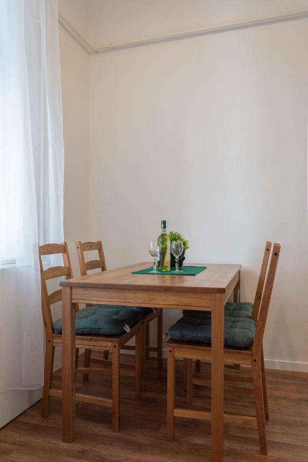 Silentium City Apartman Sárvár Zewnętrze zdjęcie